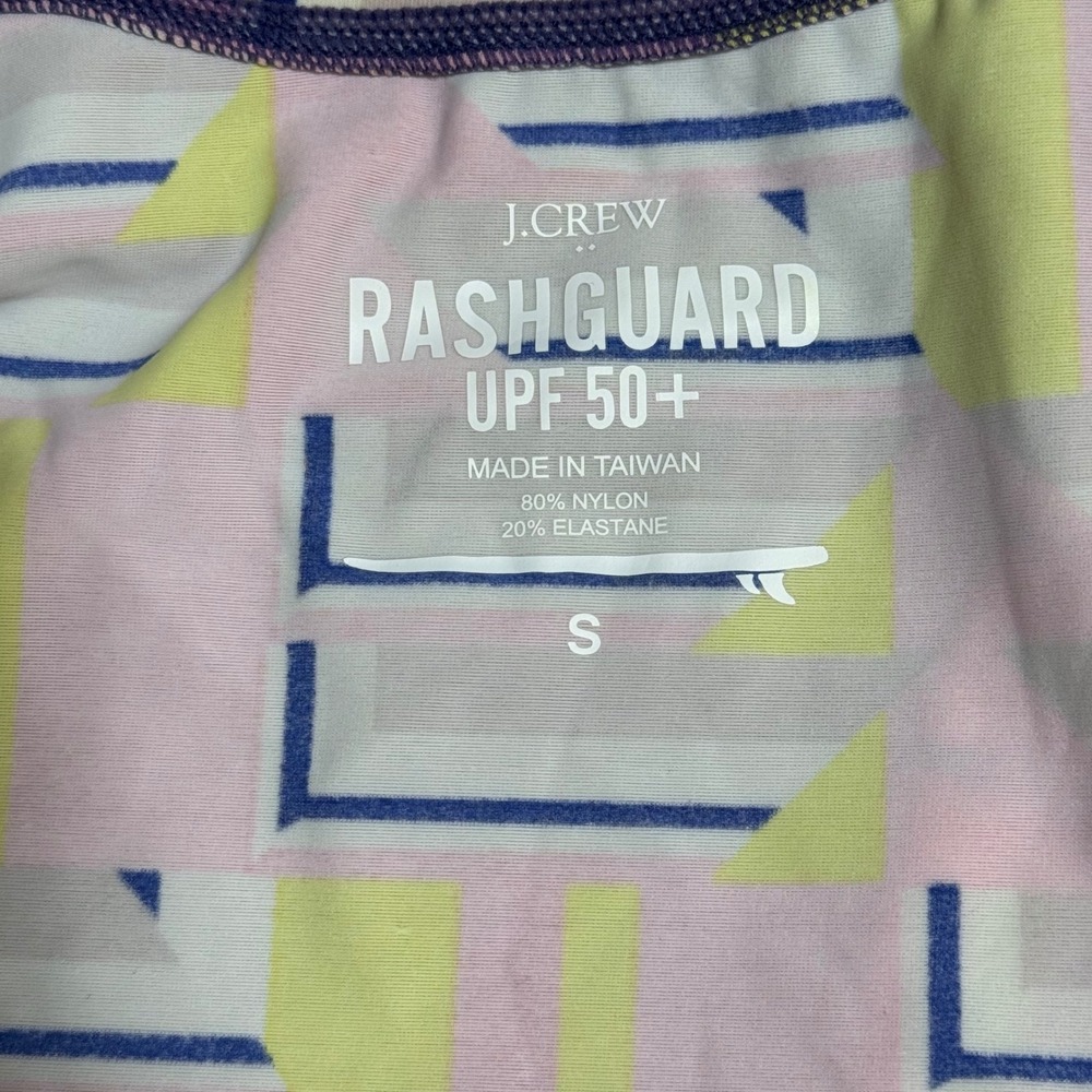 J.Crew Rashguard Women Small Pink Yellow Geometric UPF 50+ Excellent‎ Half Zip - Picture 4 of 4